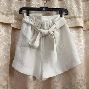 Aritzia Wilfred White Women's Shorts